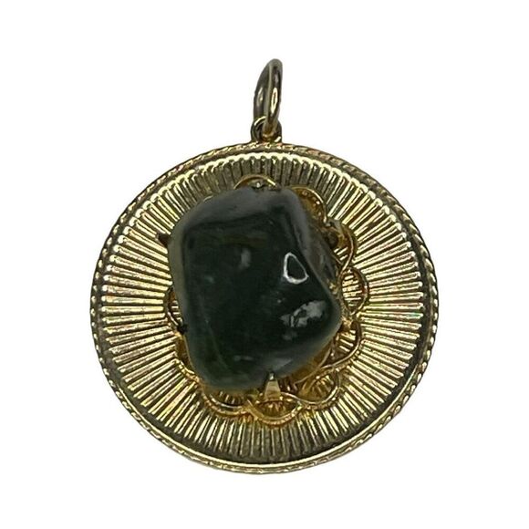 Vintage Agate Pendant Green Stone Gold Plated Metal Necklace Charm - Picture 1 of 7